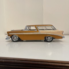 1956 Chevy Nomad Station Wagon Built Model Car 1/25 ￼