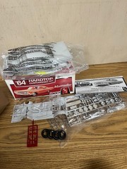 AMT. 1964 MERCURY MARAUDER FASTBACK HARDTOP. 1/25 SCALE. MODEL KIT 6022.