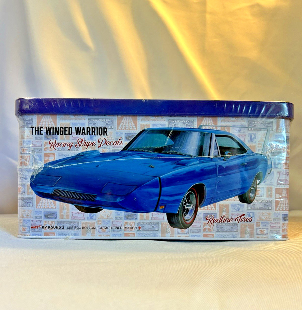 AMT DODGE 1969 Daytona Auto Art Series model kit NEW in FACTORY SEALED “TIN BOX”