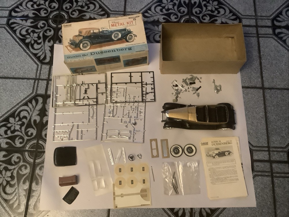 Hubley Classic Metal Kit 1/18 Scale Model SJ Duesenberg #4864 Vintage