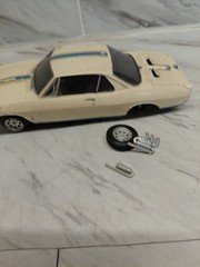 LOT OF 2 VINTAGE 67/69s? 1/25 SCALE CORVAIR JUNKYARD PARTS CARS