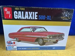E12-31 MODEL – 1964 FORD GALAXIE 500-XL – SEALED – AMT 1261/12 – NIB
