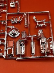 1957 Ford T-Bird AMT Chrome Engine With Stand Model Parts 1:25 New L5