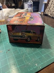 AMT T273 1958 Chevy Impala Hardtop Vintage Car Model KIT 1/25 Open Box