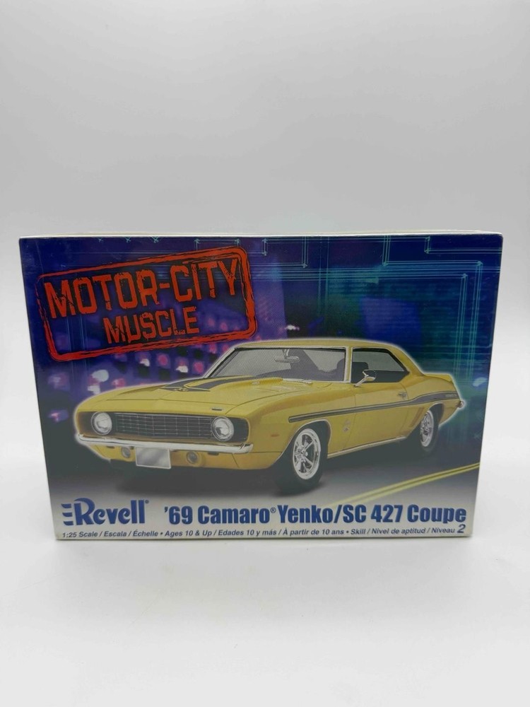 2006 Revell 85-2826 1969 Camaro Yenko SC 427 Coupe 1/25 Model Kit Sealed