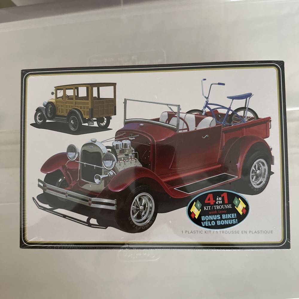 AMT 1929 Ford Woody Pickup Truck – Plastic Model Vehicle Kit – 1/25 Scale