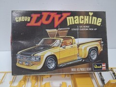 Revell 1/25 – CHEVY LUV MACHINE PICKUP – Model Kit – H-1300 – In Box – 1977