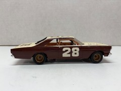 VINTAGE AMT 1/25 SCALE JUNKYARD 1966 GALAXIE NASCAR JUNKYARD BUILT MODEL KIT