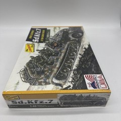 SEALED 2015 SD.KFZ.7 WWII GERMAN SEMI TRACK 1/40 SCALE PLASTIC MODEL KIT ROUND 2