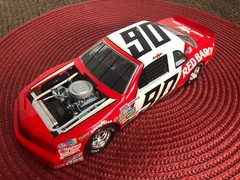MONOGRAM 1/24 REDBARON #90 T-BIRD STOCK CAR FACTORY BUILT BOX ART DISPLAY MODEL