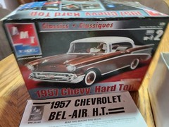 AMT Ertl 1957 Chevy Hard Top Model Kit 31543 Open Box