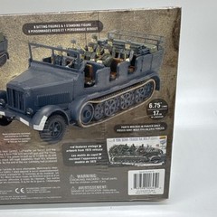 SEALED 2015 SD.KFZ.7 WWII GERMAN SEMI TRACK 1/40 SCALE PLASTIC MODEL KIT ROUND 2