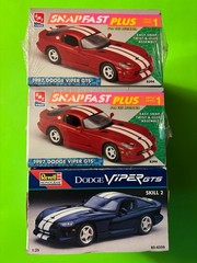 LOT OF 3 DODGE VIPER GTS COUPE MODEL KITS AMT ERTL -REVELL 1/25 SCALE NEW LOOK!!