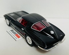 New Reissued 1963 Corvette C2 Split Window Promo Model Tuxedo Black MODELMAX