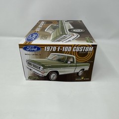Moebius 1:25 1970 Ford F-100 Plastic Model Kit 1228 T2