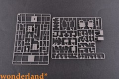 Trumpeter 1/35 01047 M270/A1 Multiple Launch Rocket System Finland/Netherlands
