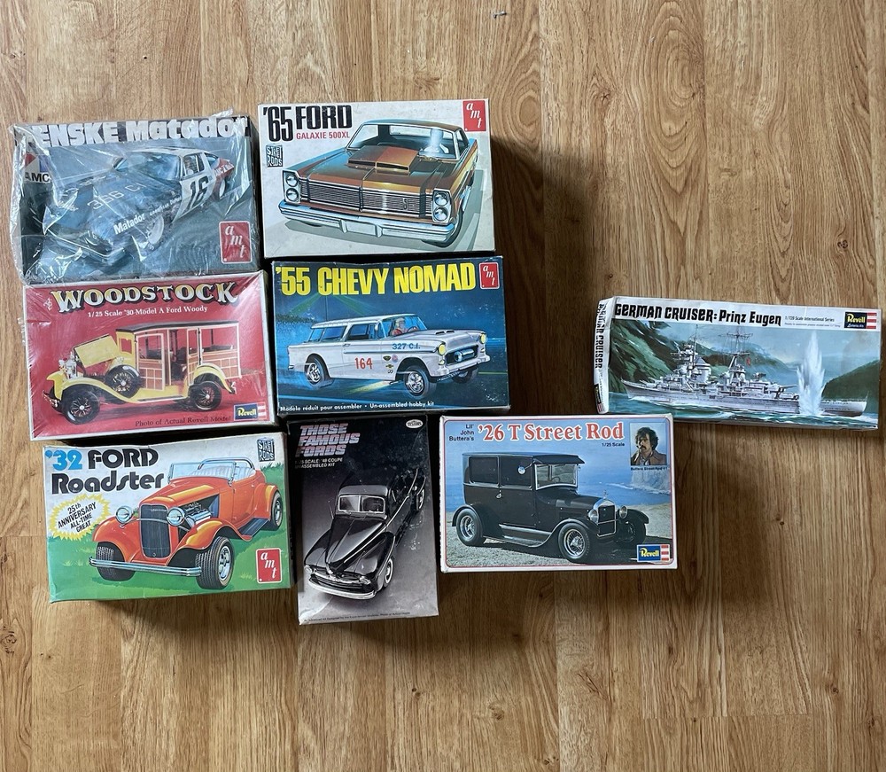 Vintage 1970’s Model Car Kit Lot of 8 Revell AMT Testors 1:25 1/25 1 sealed EXC