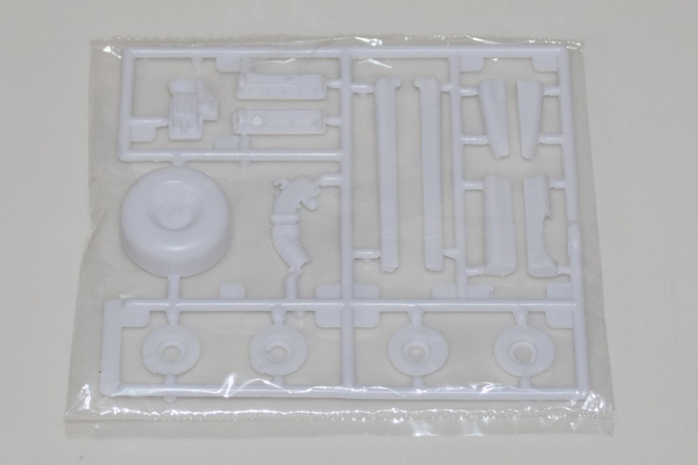 REVELL 1999 FORD F-150 SVT LIGHTNING 85-4499 ⭐PARTS⭐ BLOWER+BRAKE DISC+MORE 1:24