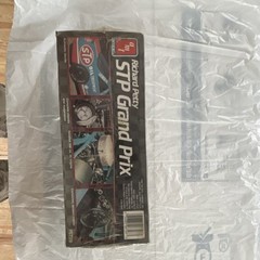 AMT Ertl Richard Petty STP Grand Prix 1:25 Unassembled Model Kit NASCAR Pontiac