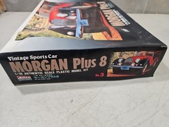 RARE ARII Morgan Plus 8. 1/16 scale plastic model Kit COMPLETE IN BOX