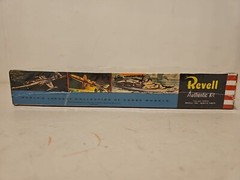 Revell Authentic Kit #H-1816 Lacrosse Missle With Mobile Launcher Model Kit NISB