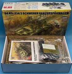 RyeField Model RM 5134 1/35 Sd.Kfz. 234/3 Schwerer Panzerspähwagen 7.5cm Stummel