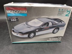 🚦🔥😎Monogram ’93 Camaro Z-28 Pace Car kit # 2964 Factory Sealed 1:25😎🔥🚦