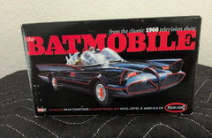 POLAR LIGHTS KIT #1966 BATMOBILE BLACK SNAP MODEL KIT #POL824-SEALED 1/25 SCALE