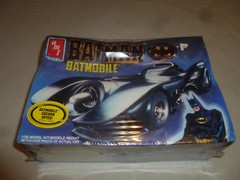 NEW IN BOX MODEL KIT AMT ERTL BATMAN BATMOBILE MOVIE 1989 1/25 VINTAGE DC COMICS