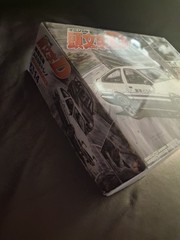 AOSHIMA 1/24 Initial D Takumi Fujiwara AE86 Trueno w/ Driver Figure Model Kit