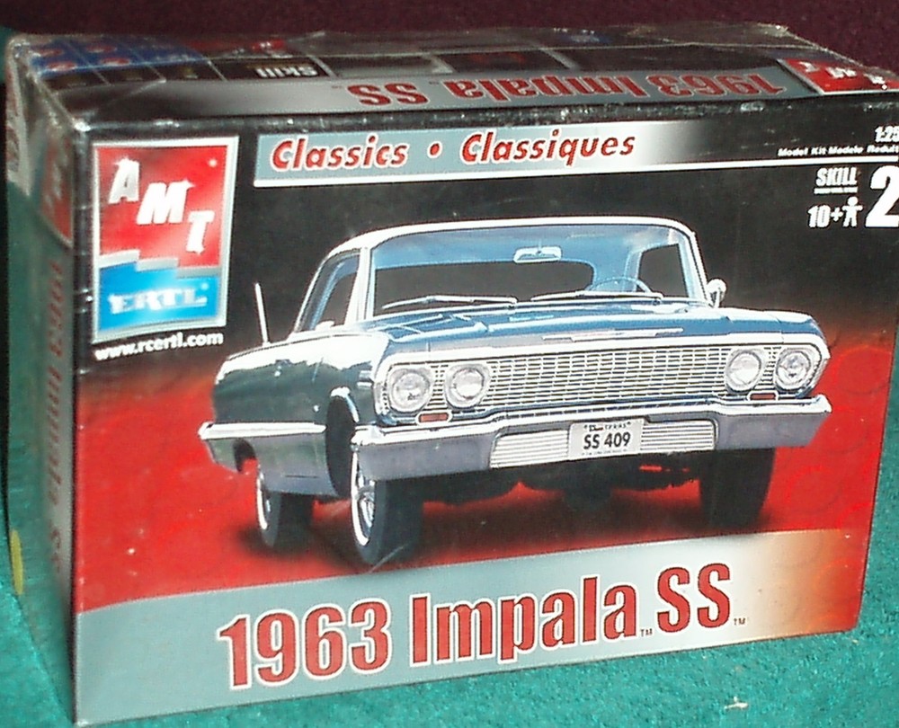 AMT 1963 CHEVY IMPALA SS HARDTOP PLASTIC MODEL KIT 1/25 SKILL LEVEL 2 OB