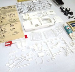 Vintage Original 1972 AMT Y732 “The All New Corvette” 1/25 Scale Customizing Kit