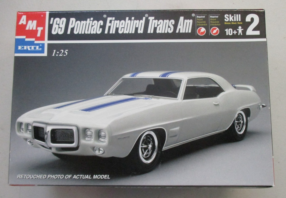 AMT ERTL ’69 1969 PONTIAC FIREBIRD TRANS AM 1:25 SCALE MODEL CAR KIT 8586 2001
