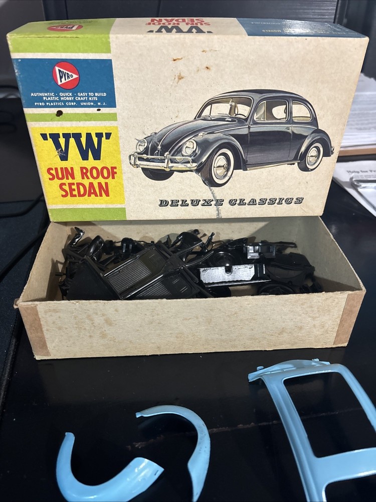 Original 1/24 PYRO Volkswagen Sedan Unbuilt Parts kit