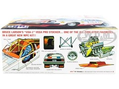 SKILL 2 MODEL KIT 1974 CHEVROLET VEGA PRO STOCK “USA-1” 1/25 SCALE MPC MPC828