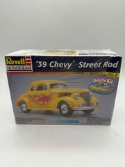 Revell Monogram 85-6640 1939 Chevy Street Rod Deluxe Kit 1/24 Sealed 1998