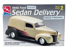 1940 FORD SEDAN DELIVERY – AMT ERTL Model Car Kit 1/25 Scale – Partially Built