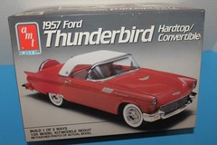 PARTS LOT 1957 Ford THUNDERBIRD 1/25 scale AMT #6516 incomplete T-Bird model kit