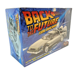 Back to the Future DeLorean Time Machine Model Kit Polar Lights Snap Together