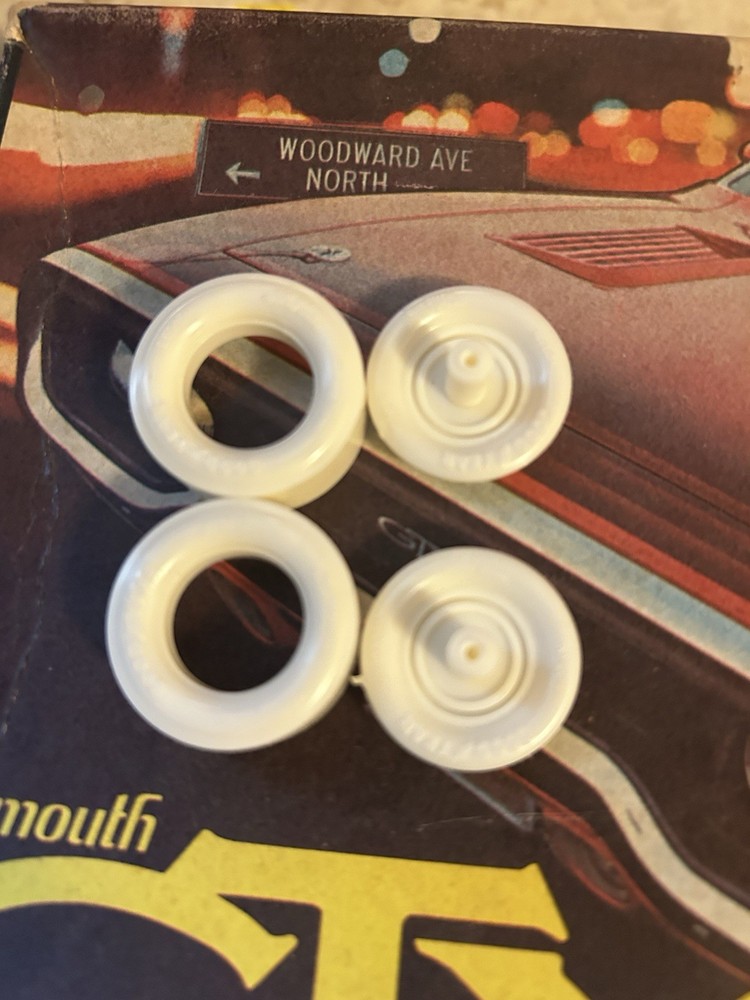MPC 1971 PLYMOUTH GTX ORIGINAL SLICKS! NOS! CIRCA 1971! VMCP!
