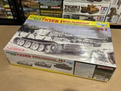 Dragon Models 6600 1/35 Tiger I Initial Production Leningrad 1942-43 Model Kit