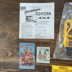Lindberg Baywatch Lifeguard Truck 1:20 Yellow Model Kit Skill Level 2