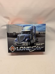 MOEBIUS 1300 INTERNATIONAL LONESTAR TRUCK MODEL KIT-1/25 Factory Sealed Parts
