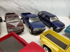 Model Junkyard/parts Plastic Truck Lot Of 9 Ford,chevy,,dodge Pickups