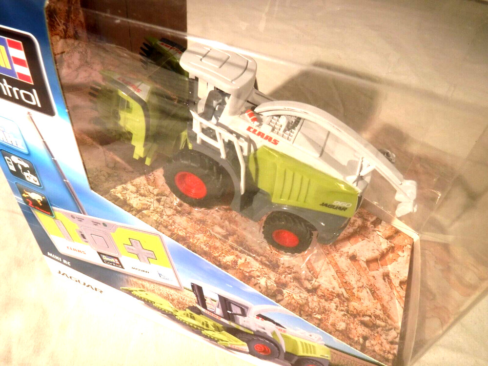 NEW 1/24 Revell 960 Jaguar RC Scale Car Harvester Vehicle Claas # 23489