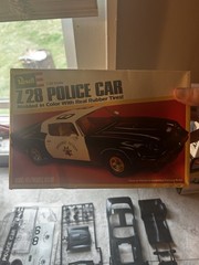 Revell Z28 Police car Vintage Model Kit 1/25 Scale 1980