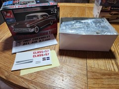 AMT Ertl 1957 Chevy Hard Top Model Kit 31543 Open Box