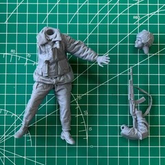 1/16 Scale Die-Cast Resin Figure Model Kit Russian Internal Troops Soldier (N…