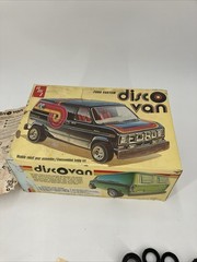Rare & Vintage AMT FORD CUSTOM DISCO VAN. New Open Box. With decals. DMG box