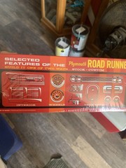 amt 1968 plymouth road runner model kit 1:25 unassembled sealed kit